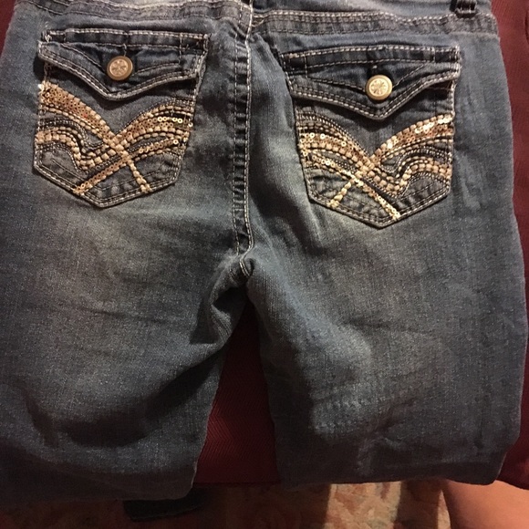 Jeans - Picture 2 of 4